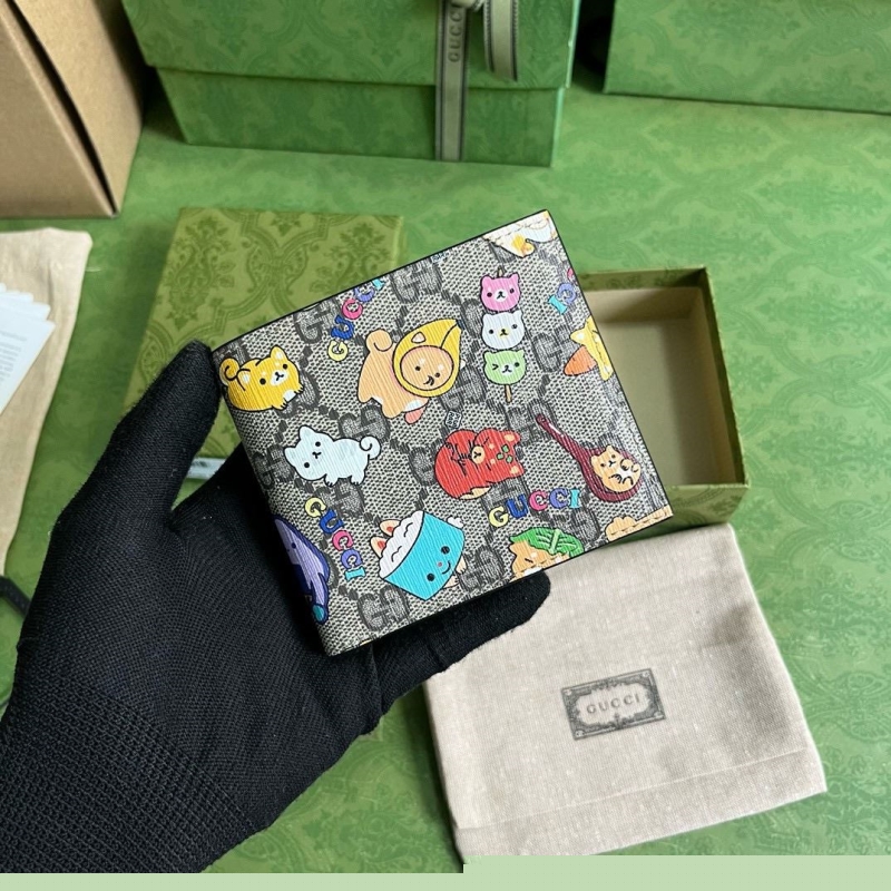 G*u*i wallets & purse